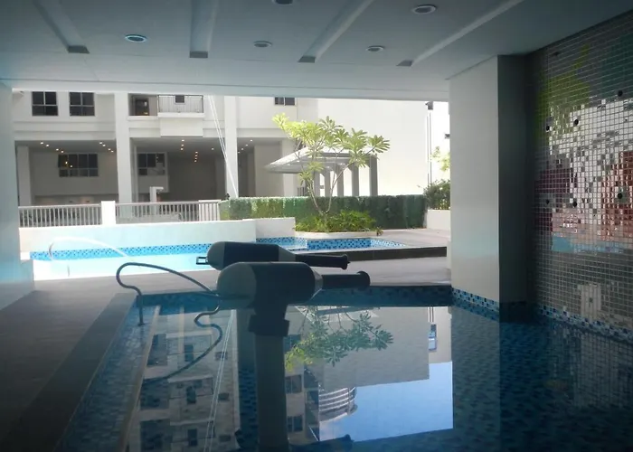 Two Maridien 41stflr -minimalist Functional * Manila