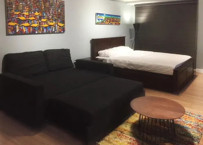 Two Maridien 41stflr -minimalist Functional Manila