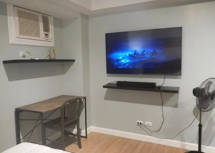 Two Maridien 41stflr -minimalist Functional Manila
