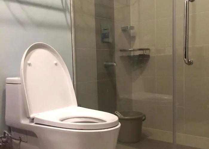 Two Maridien 41stflr -minimalist Functional Apartment Manila